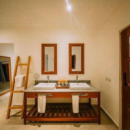 Kivuli Beach Resort פאג'ה מראה חיצוני תמונה