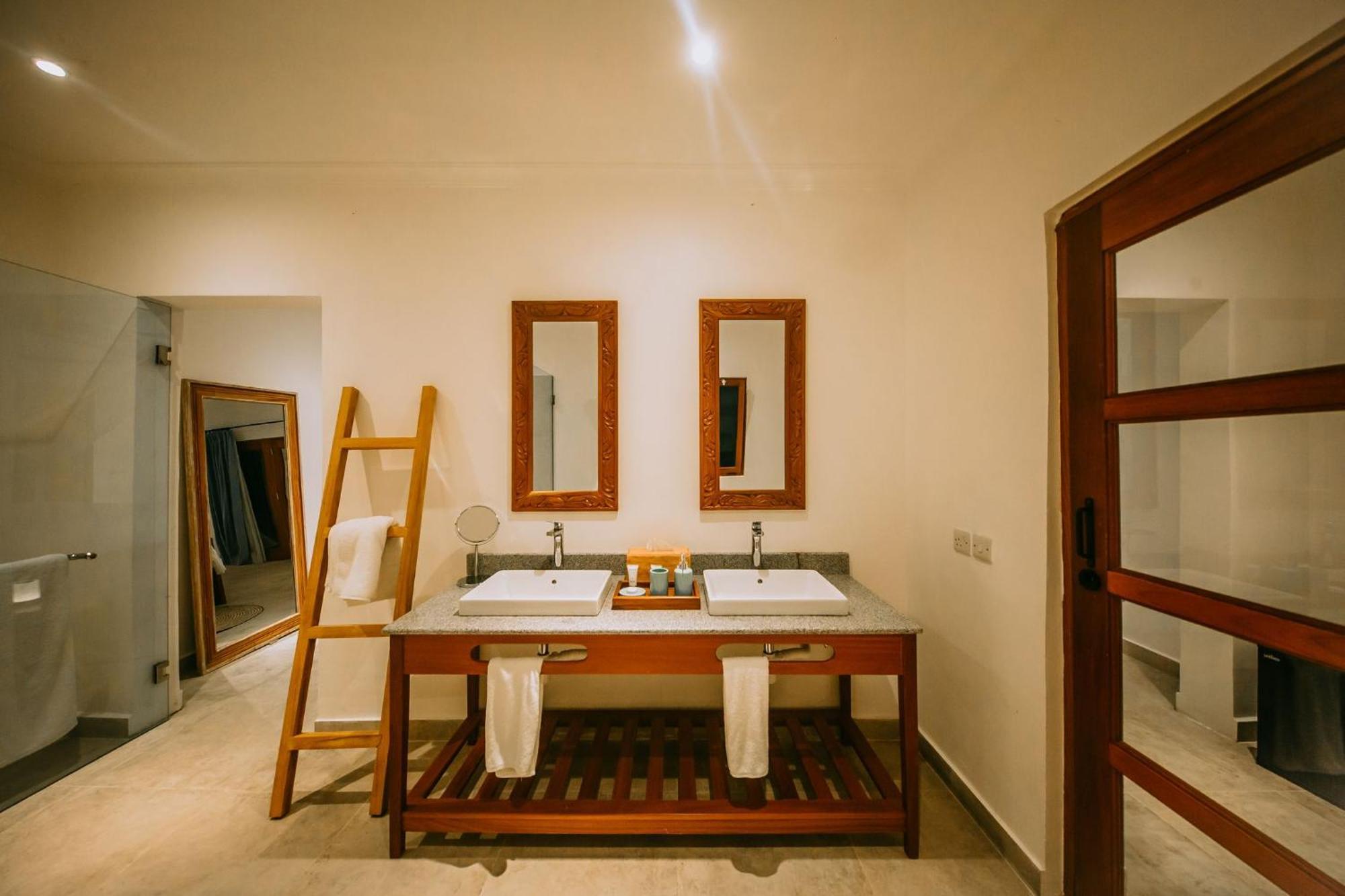 Kivuli Beach Resort פאג'ה מראה חיצוני תמונה